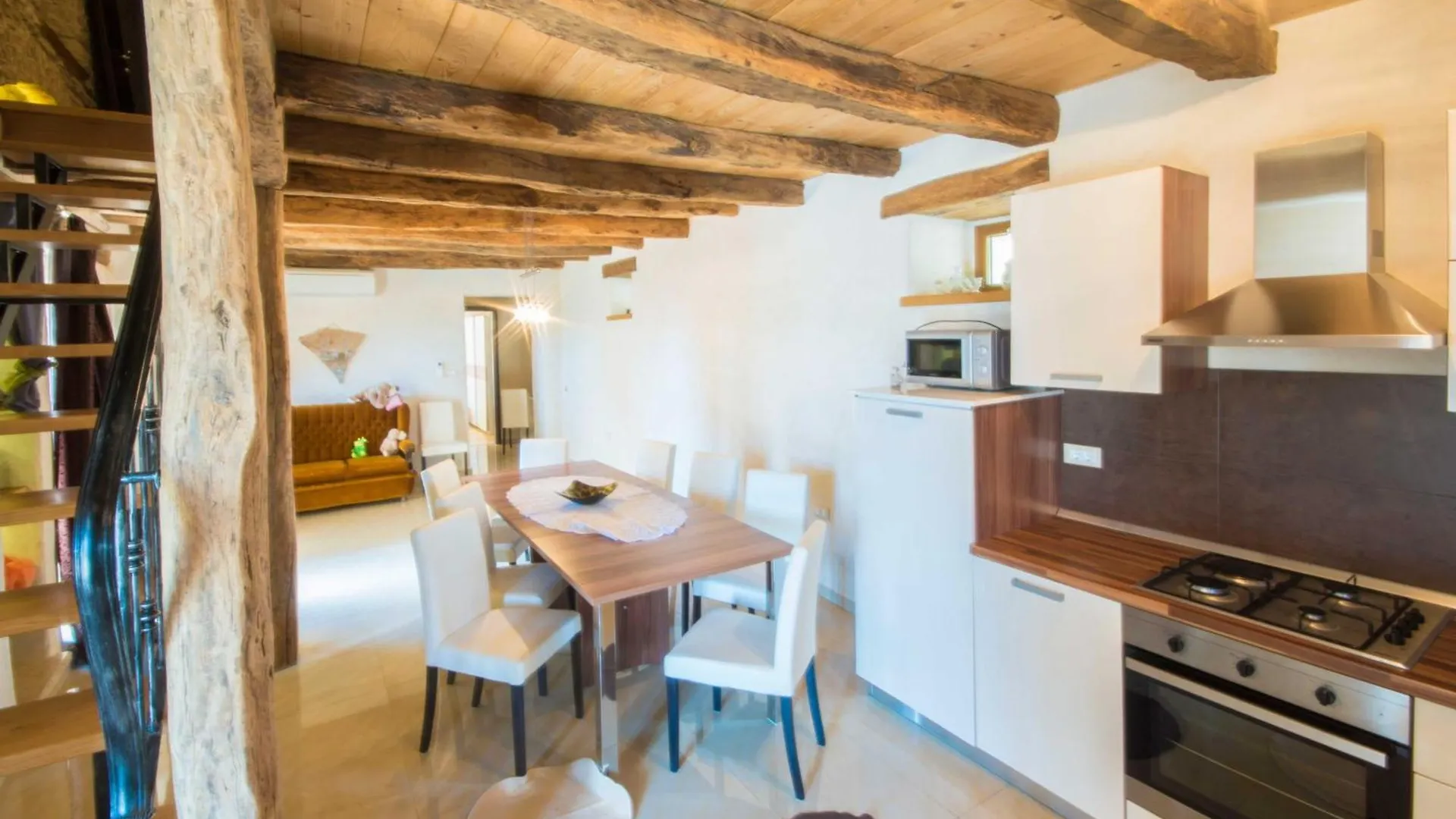 Villa Irena, A Romantic Villa Nestled In The Heart Of Istria Pulici
