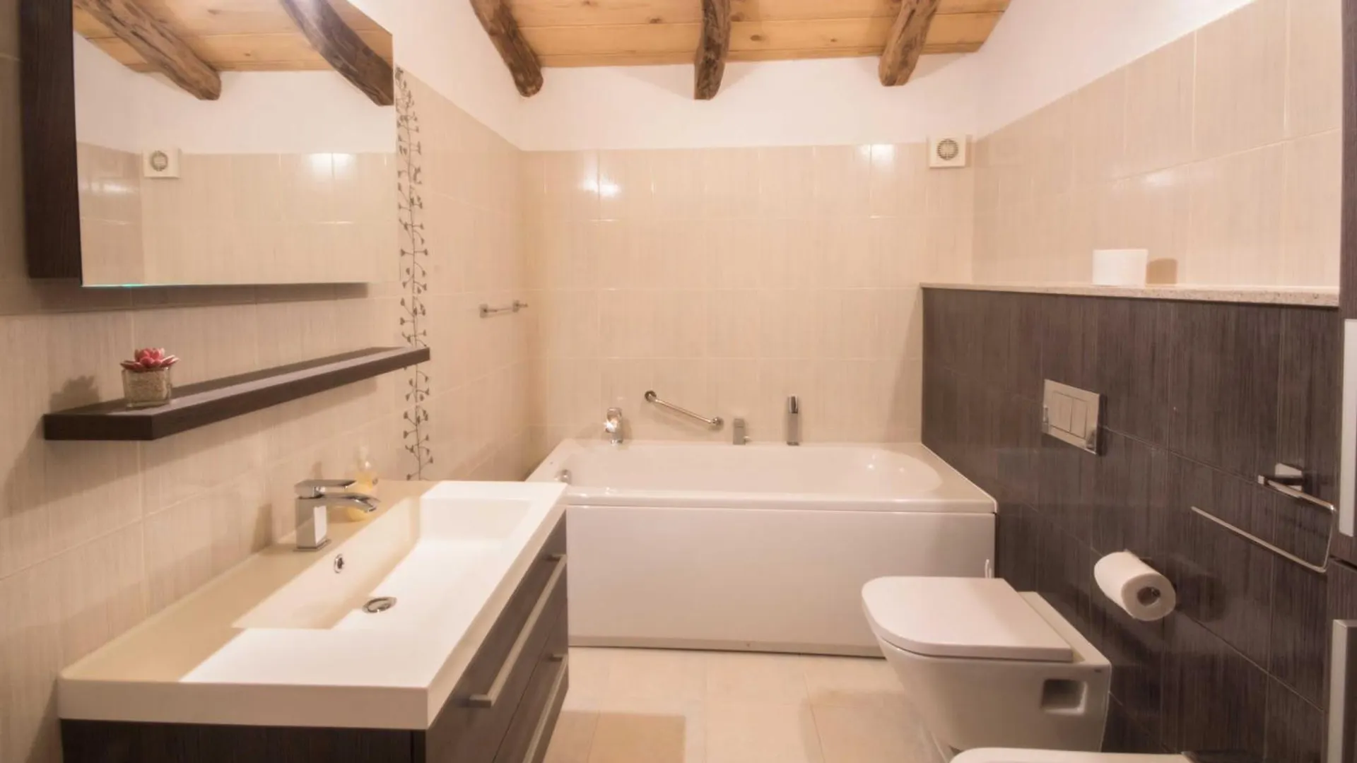 Villa Irena, A Romantic Villa Nestled In The Heart Of Istria Pulici 0*,
