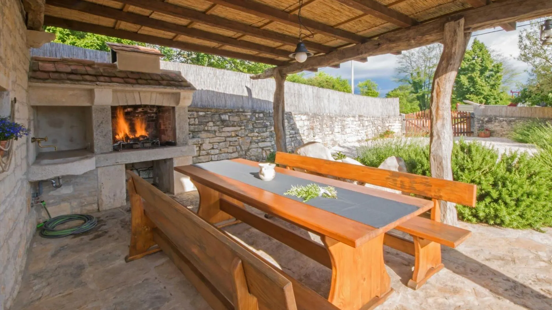 Villa Irena, A Romantic Villa Nestled In The Heart Of Istria Pulici Holiday home