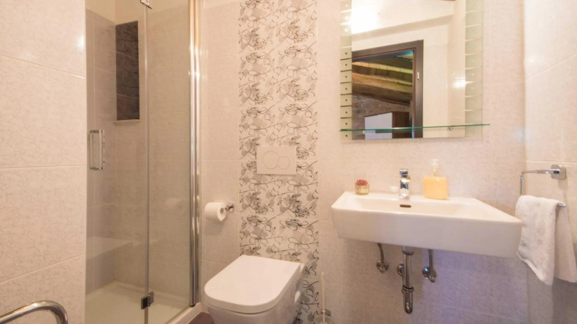 Villa Irena, A Romantic Villa Nestled In The Heart Of Istria Pulici Holiday home